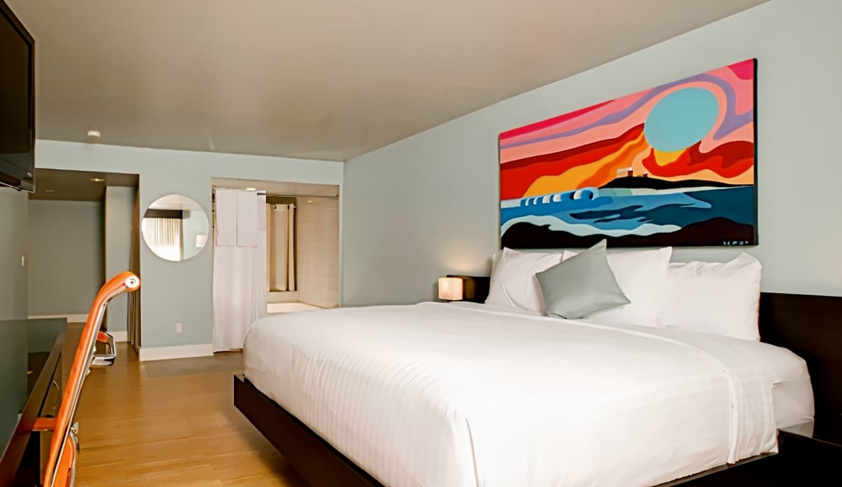 Hotel Current Long Beach