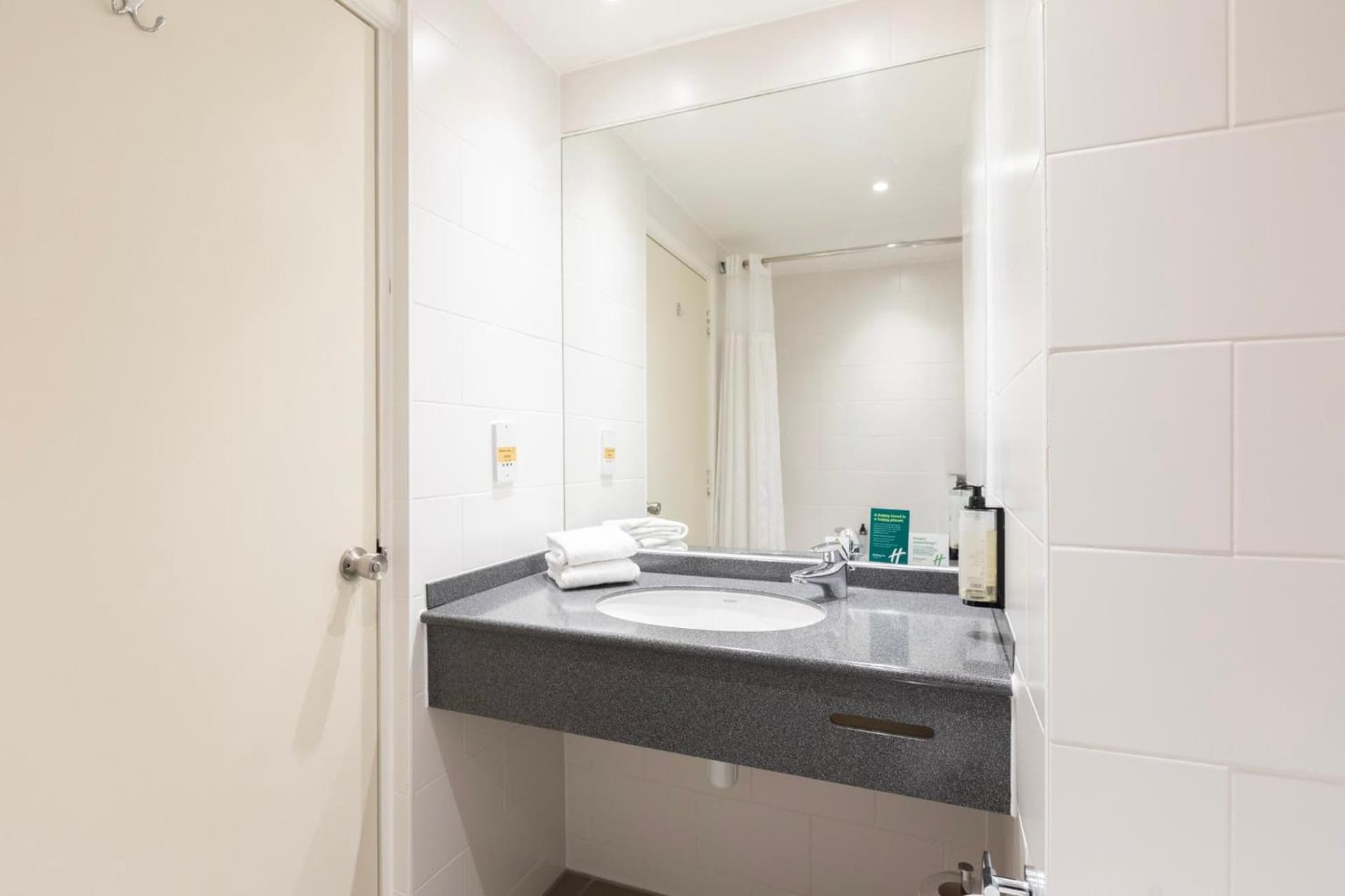 Holiday Inn LONDON - SUTTON, an IHG Hotel