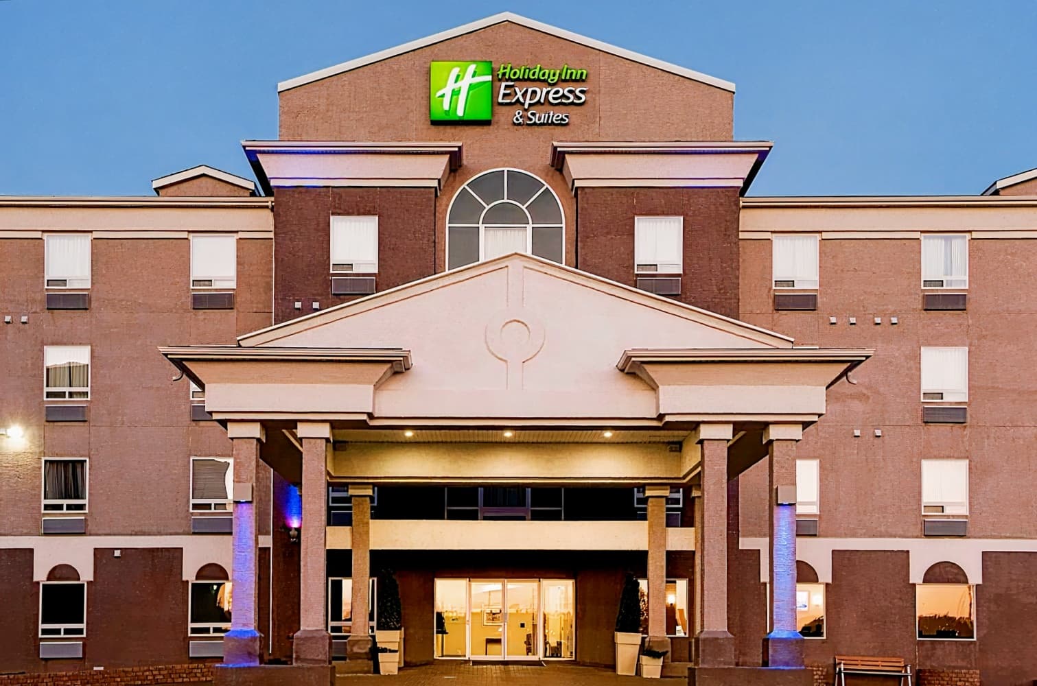 Holiday Inn Express & Suites Regina South, an IHG Hotel
