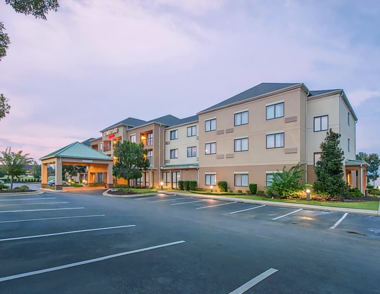 Courtyard Montgomery Prattville