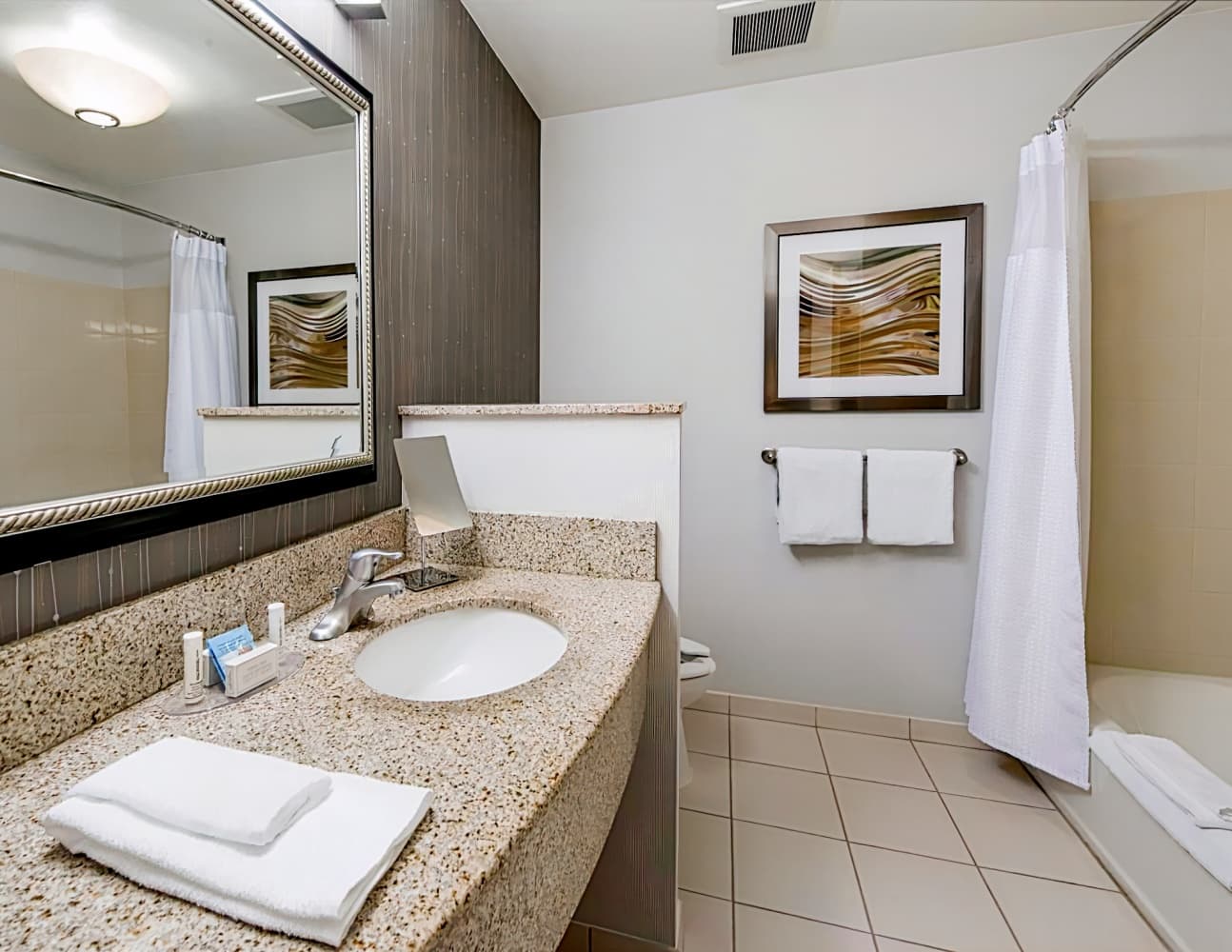 Courtyard Montgomery Prattville