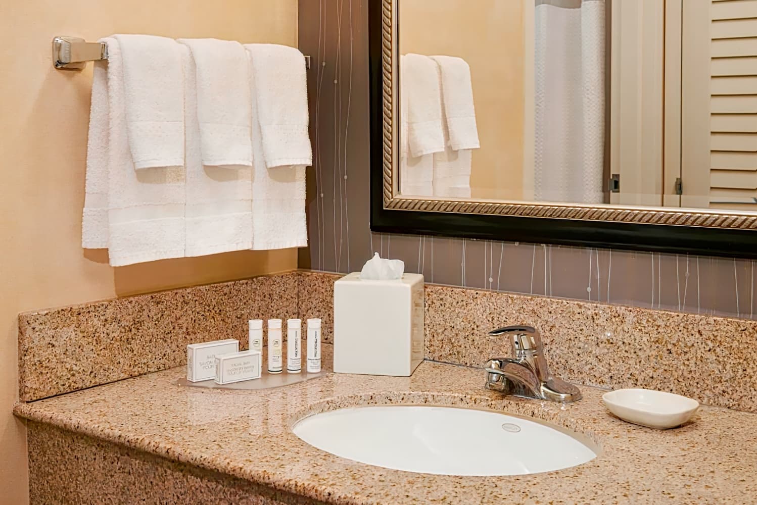 Courtyard Chicago Deerfield