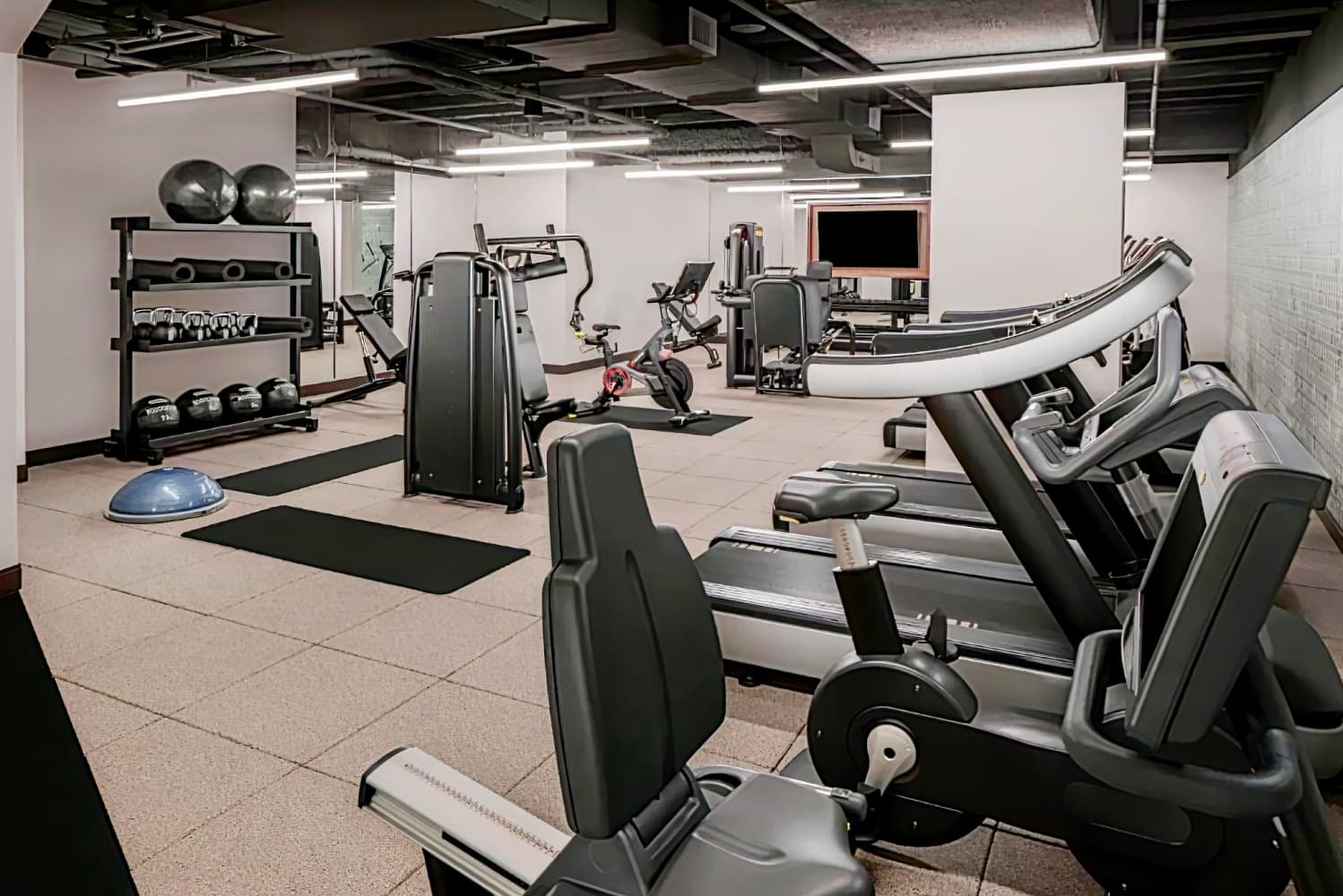 Rand Tower Hotel, Minneapolis, a Marriott Tribute Portfolio Hotel