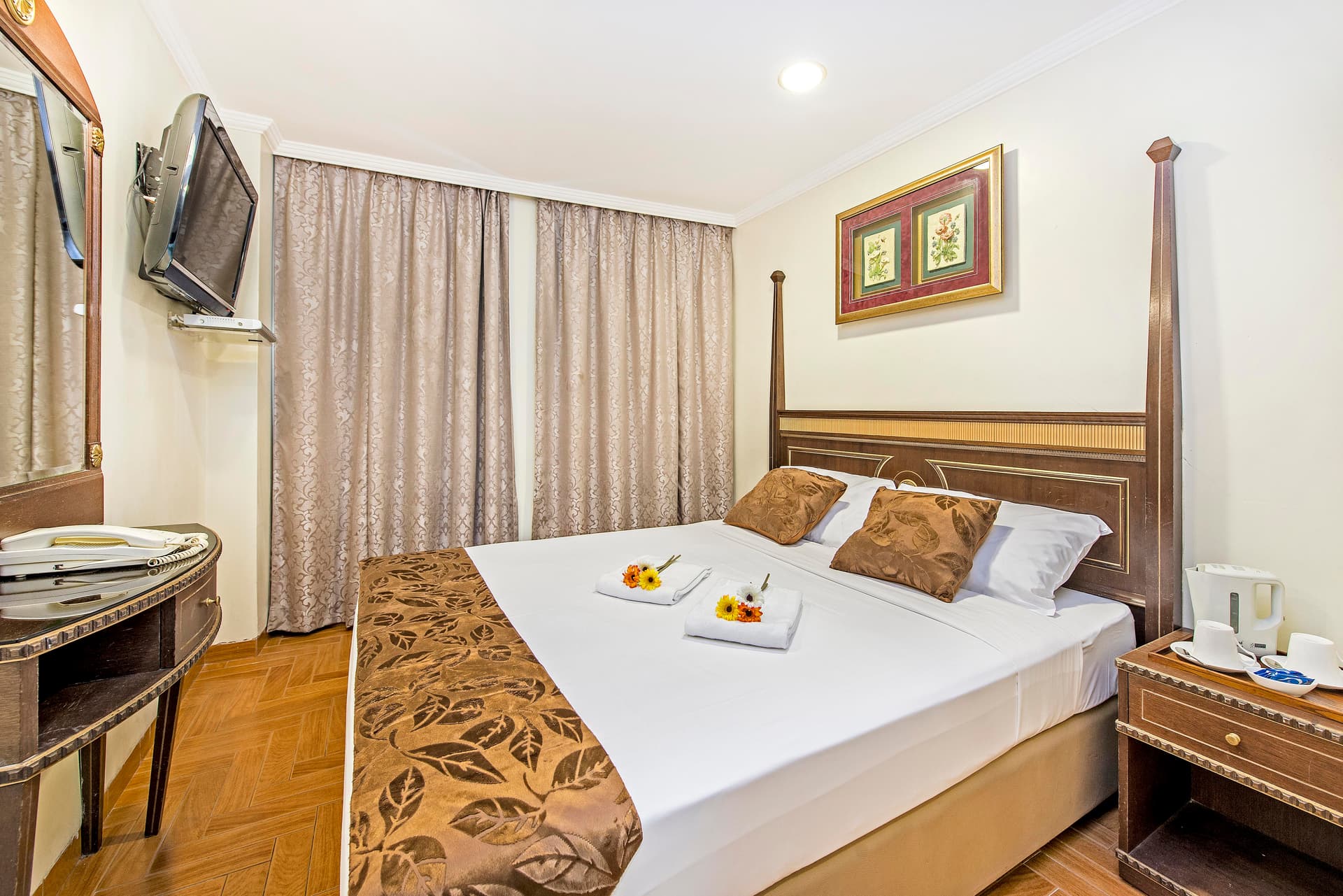 Hotel 81 Chinatown