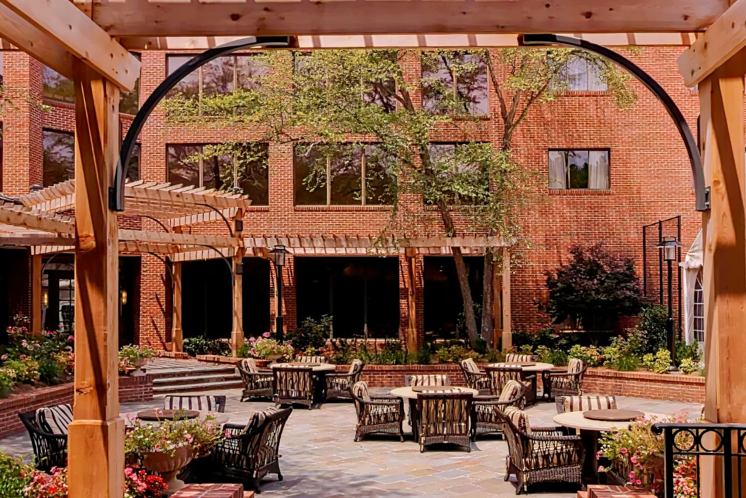 DoubleTree Suites by Hilton Charlotte/SouthPark