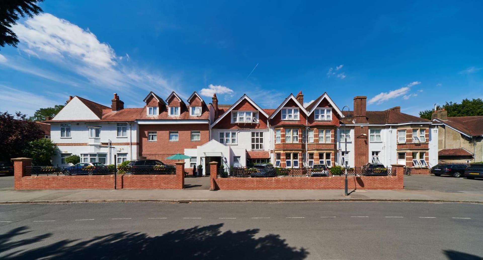 Linton Lodge a BW Signature Collection Hotel