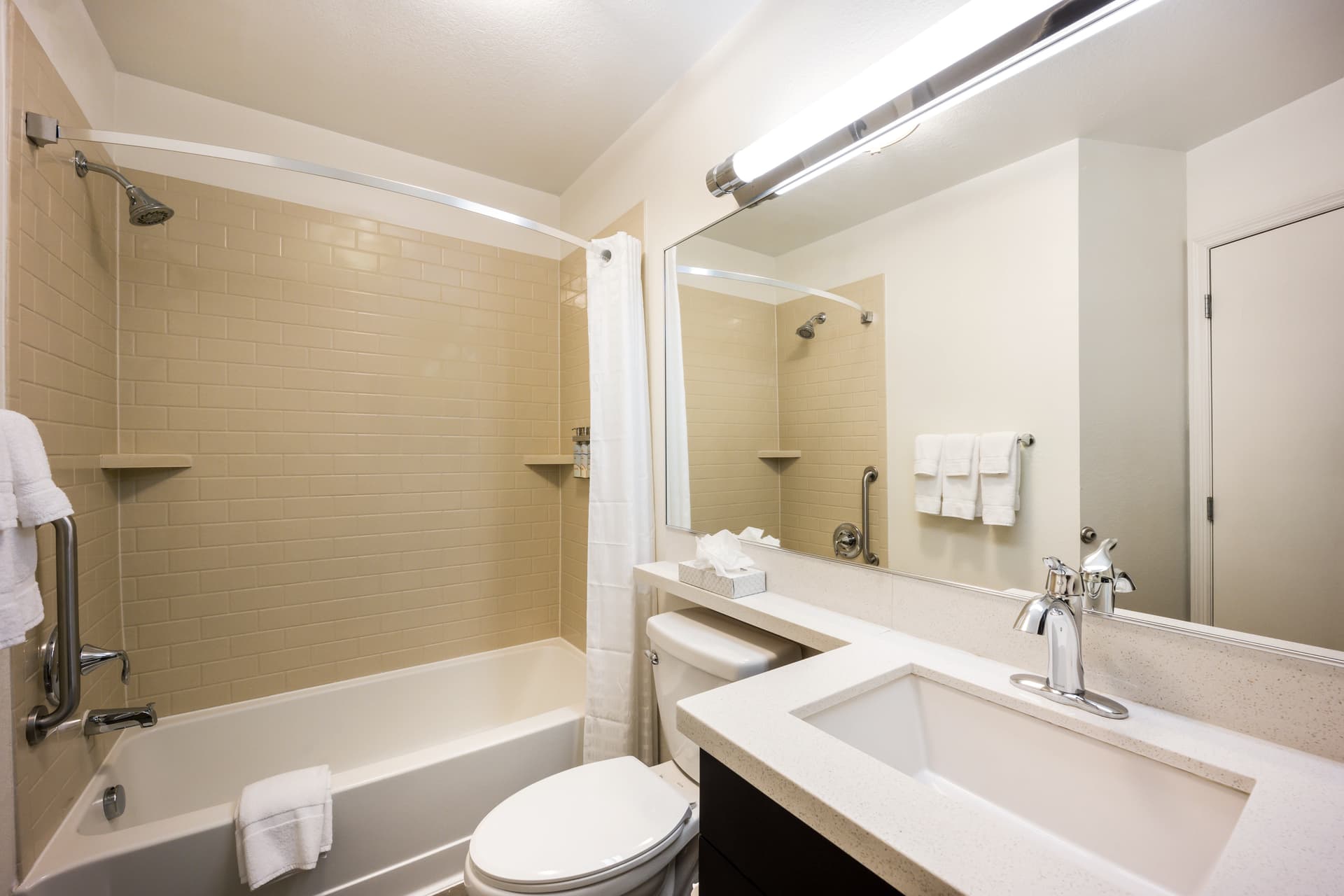 Sonesta Simply Suites Boston Braintree