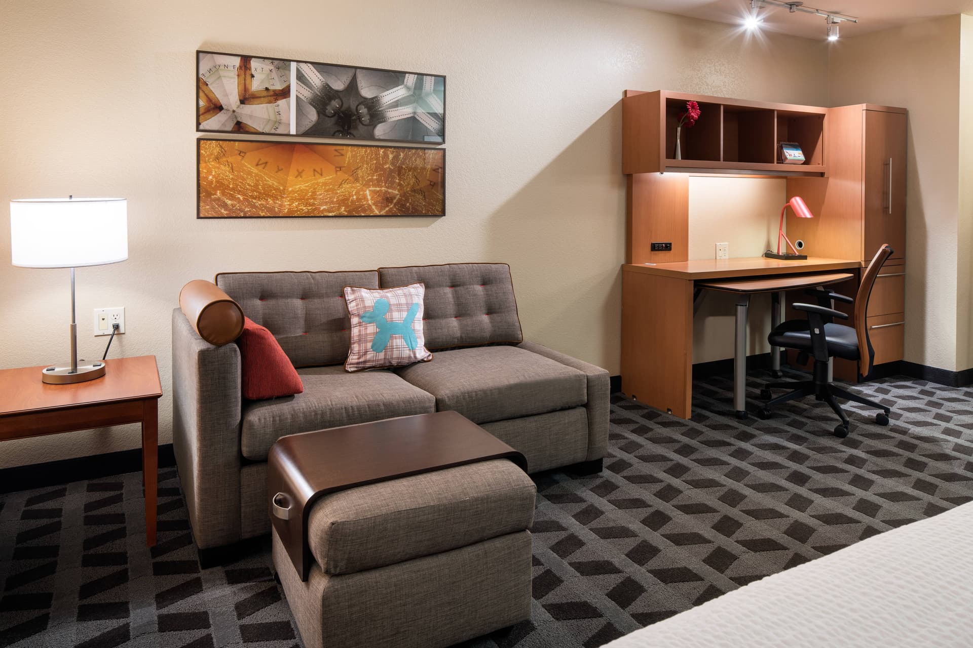 Sonesta Simply Suites Seattle Renton