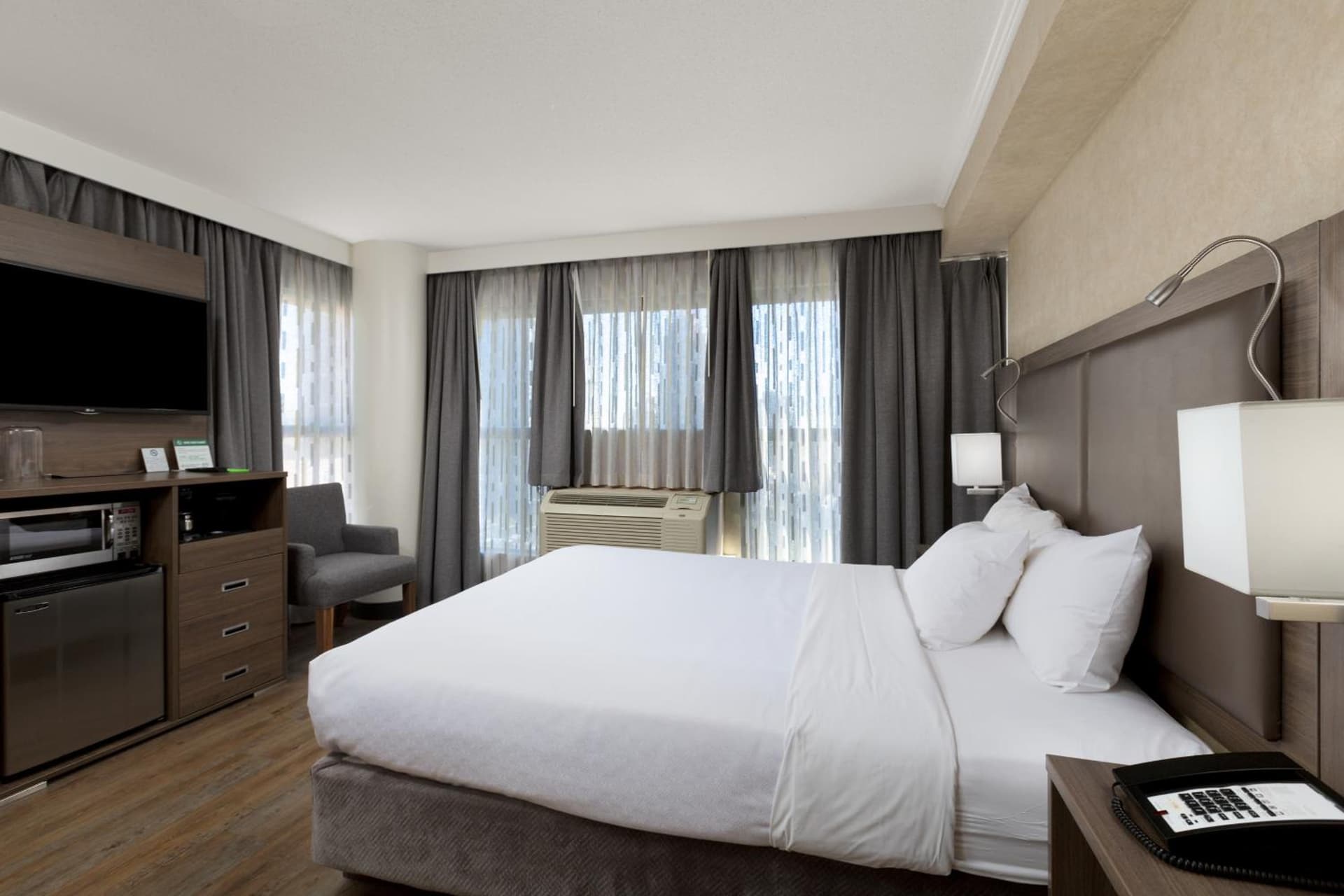Grand Park Hotel & Suites Downtown Vancouver