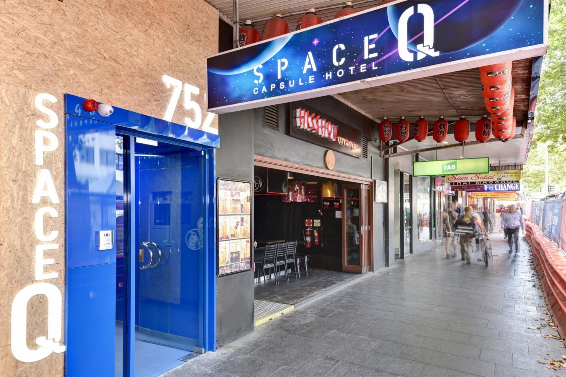 Space Q Capsule Hotel