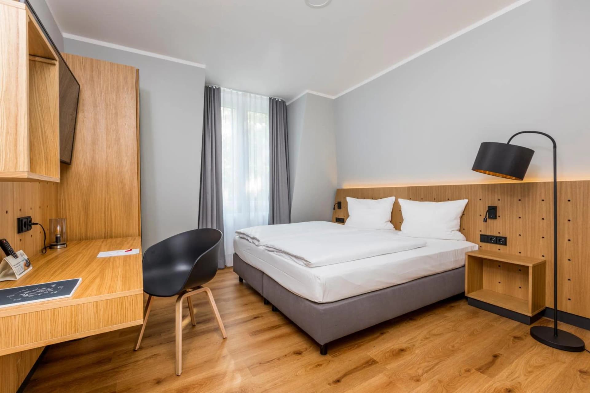 mk | bed & breakfast eschborn