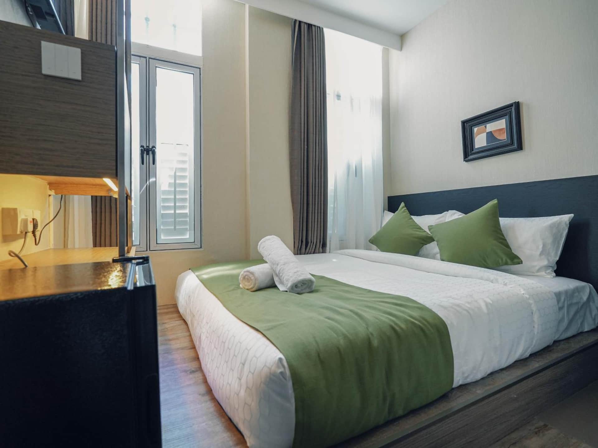 A Hotel Chinatown
