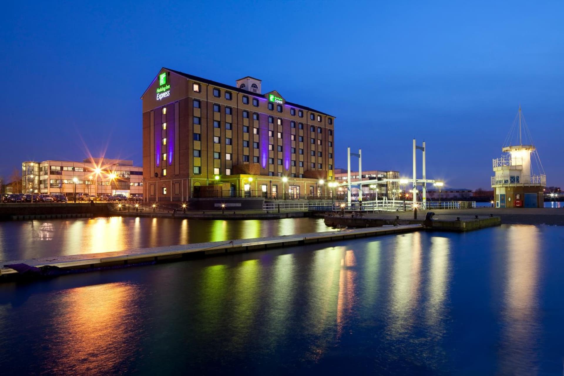 Holiday Inn Express Manchester - Salford Quays by IHG