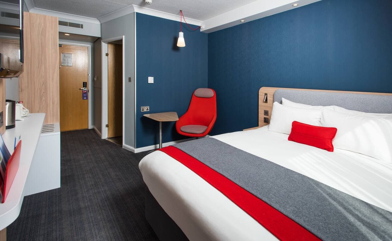Holiday Inn Express London Luton Airport by IHG