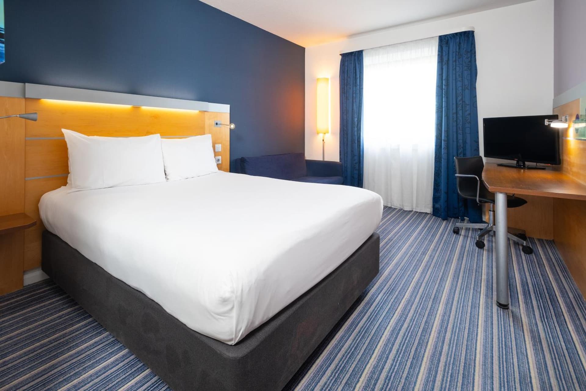 Holiday Inn Express - Bedford