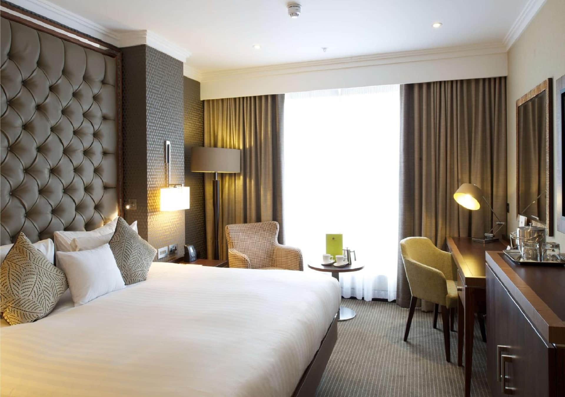 DoubleTree by Hilton London - Victoria