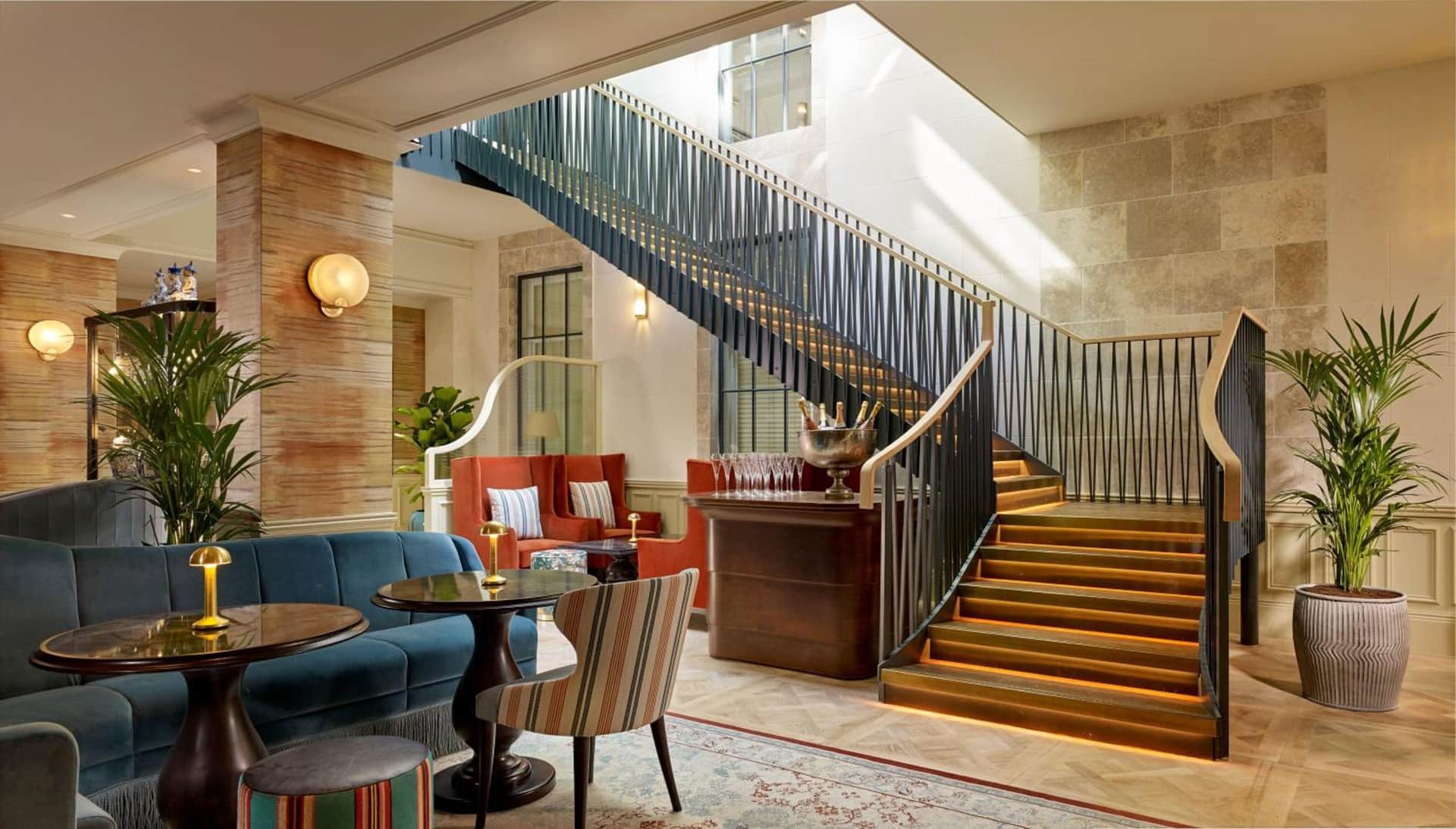 100 Queen's Gate Hotel London Kensington, Curio Collection by Hilton
