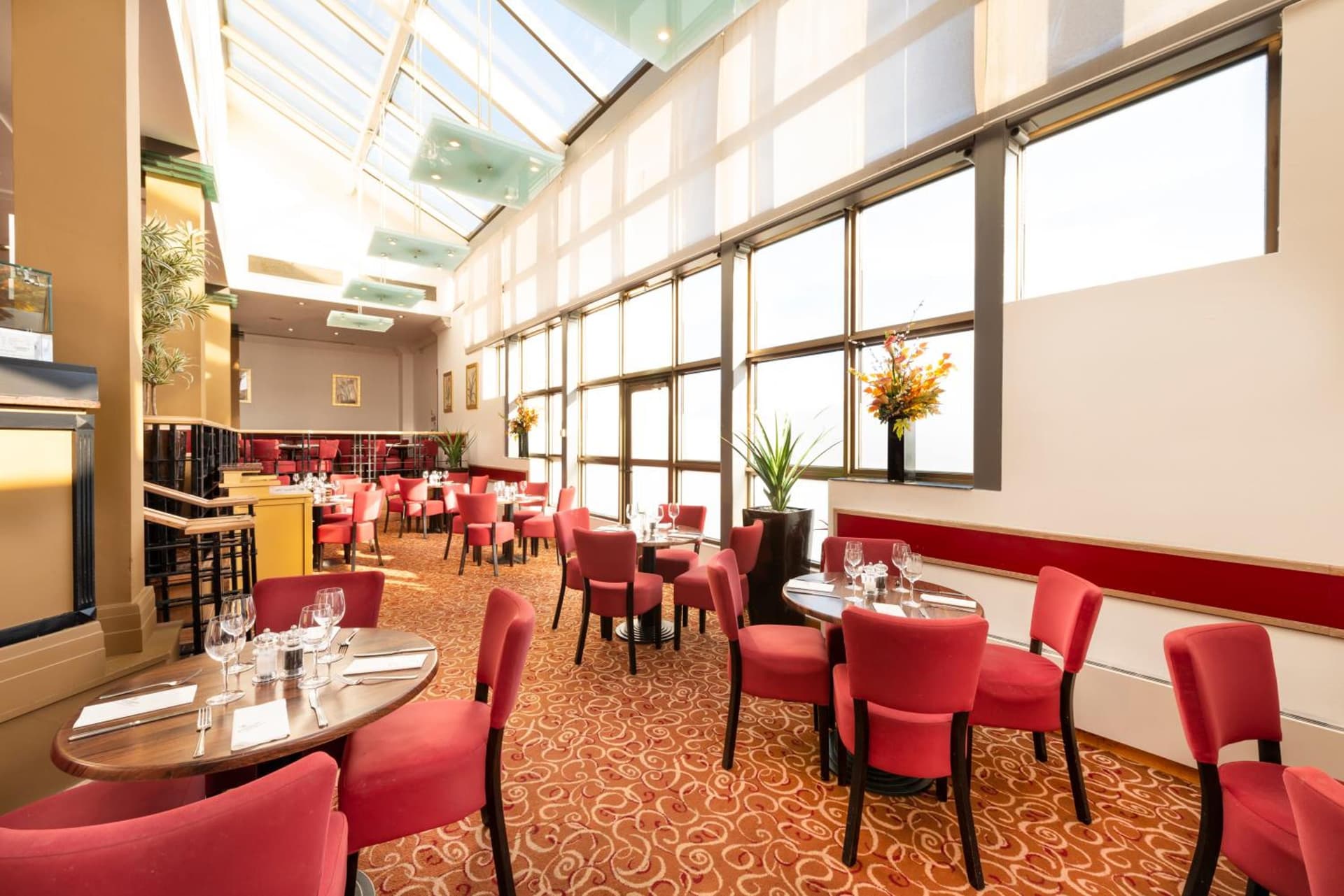 Copthorne Slough-Windsor