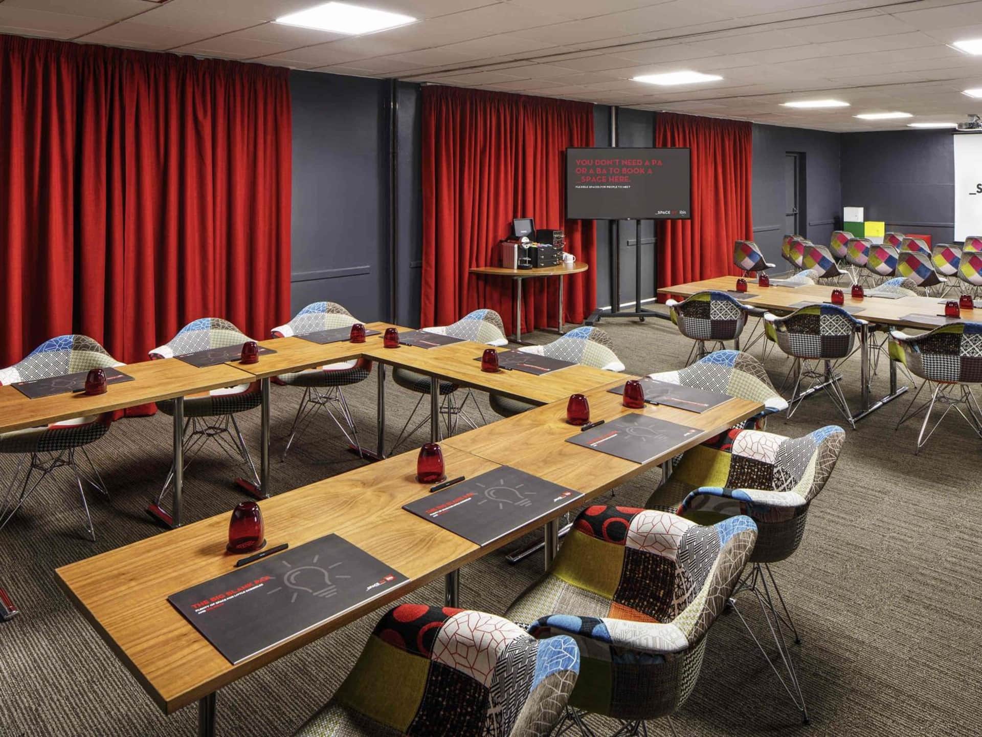 ibis London Luton Airport