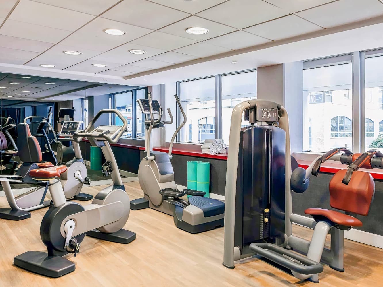 Mercure Paris La Défense Grande Arche Hotel