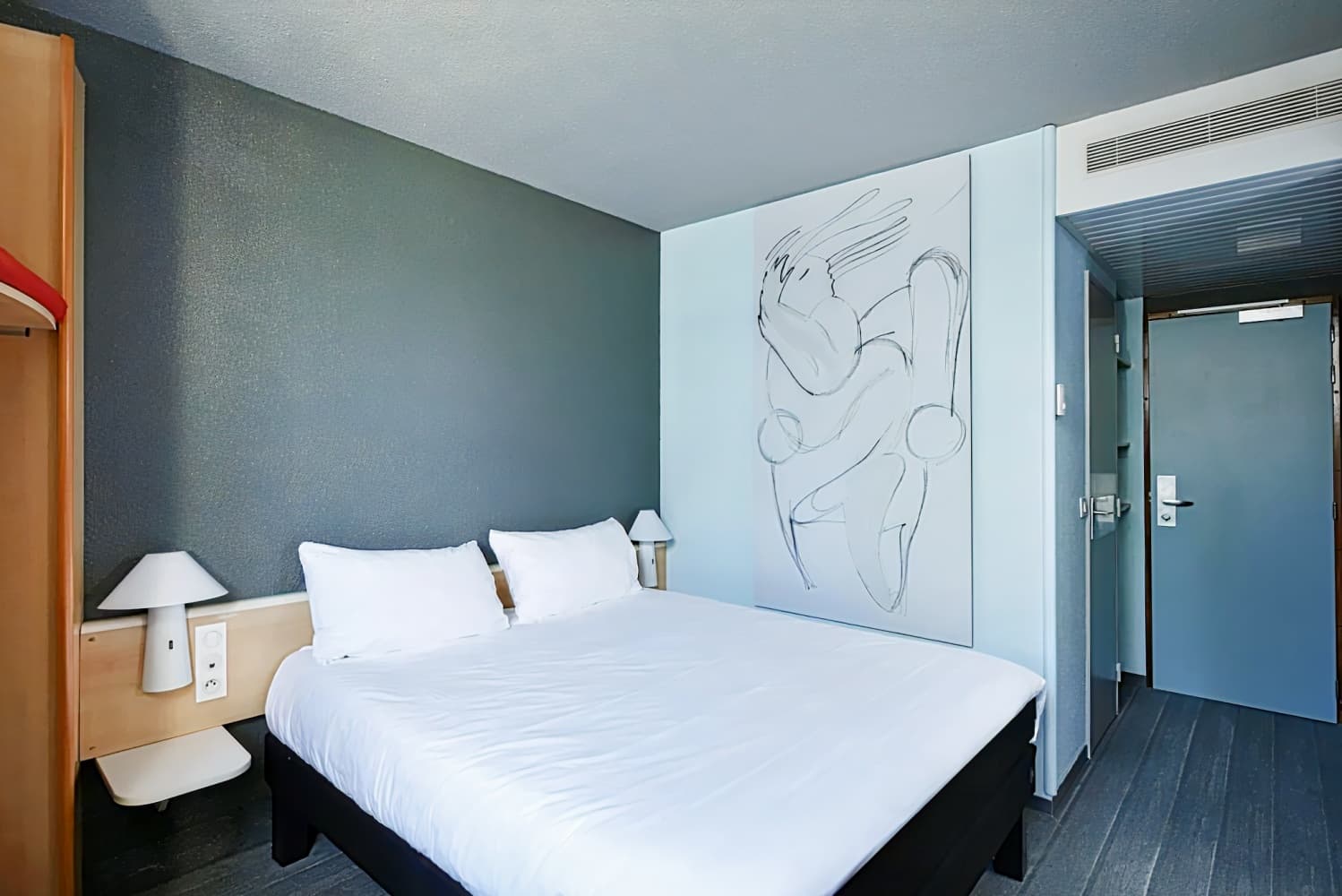 ibis Chartres West Lucé